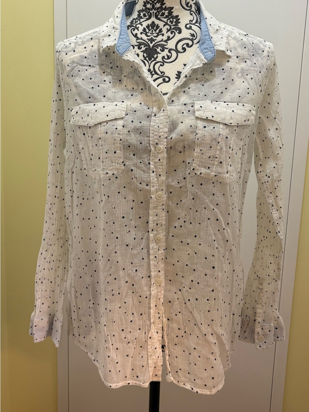 Eddie Bauer Light Blue Collar White Polka Dot Shirt